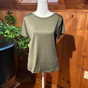 Classic Olive Short Sleeve Women's Tee